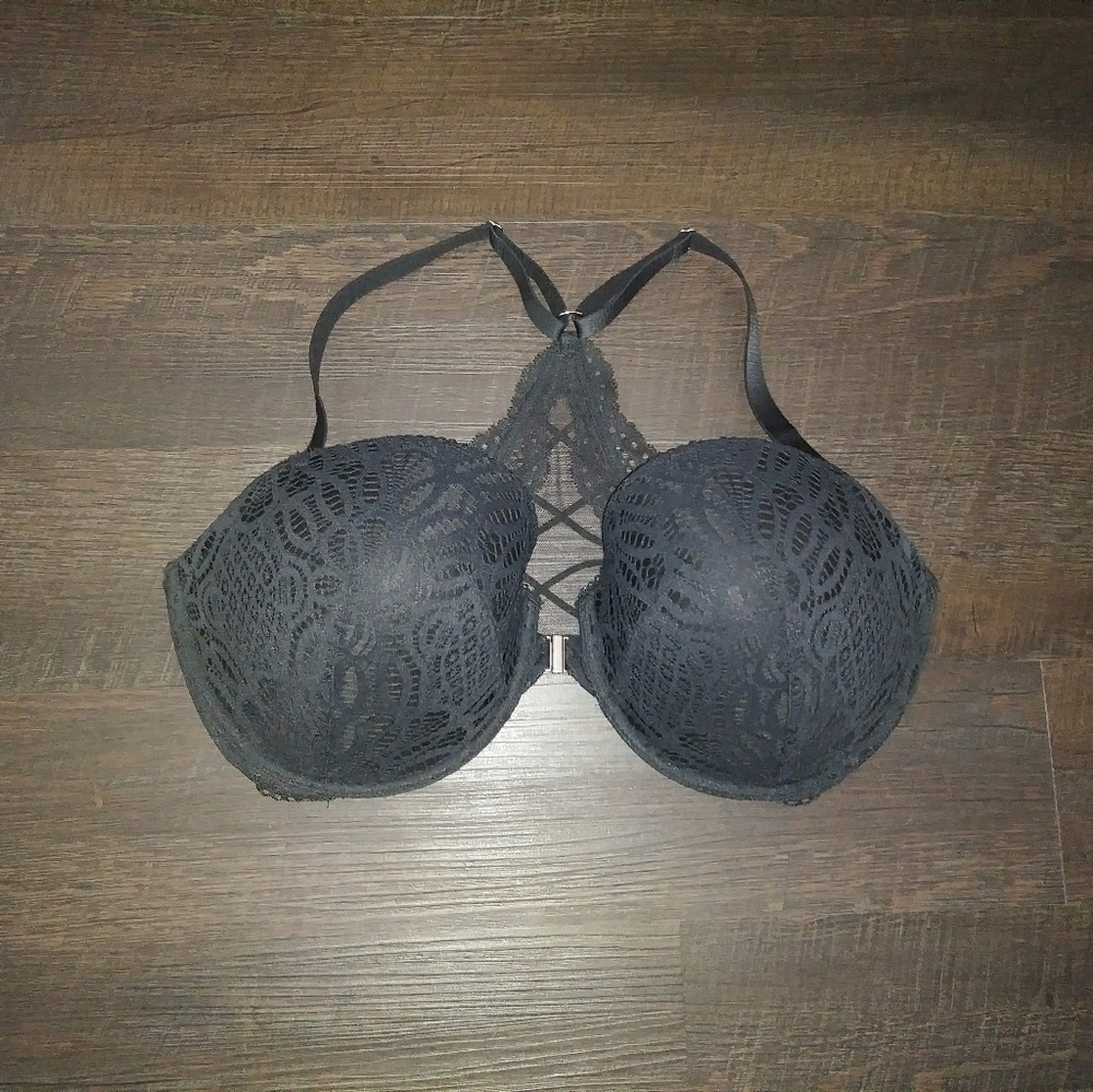 NWOT 38D VS Razorback Bra